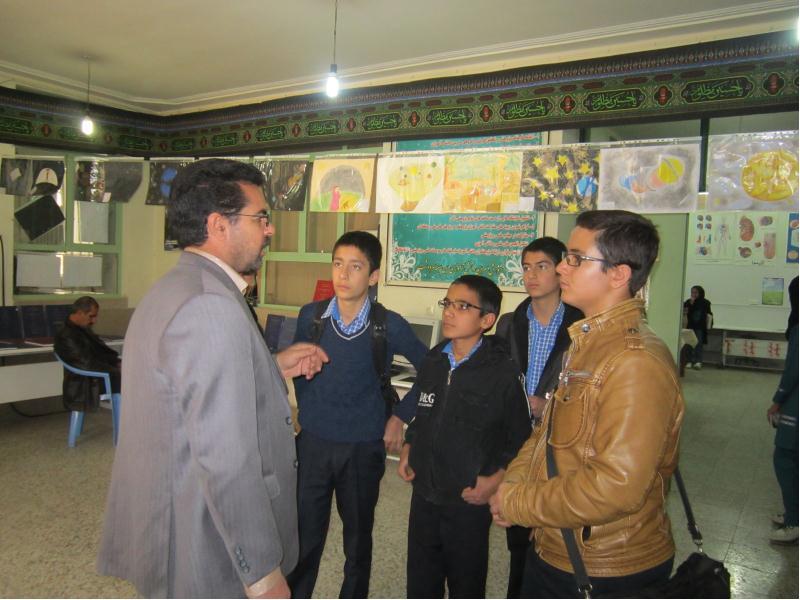 برنامه های هفته پژوهش وبازدید از نمایشگاه در پژوهش سرای دانش آموزی